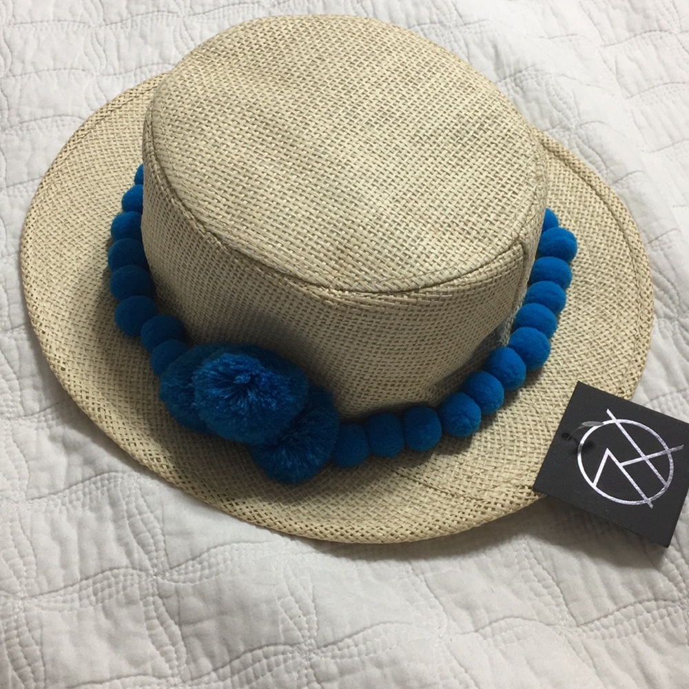 NWT! Straw Hat with POM POM Trim